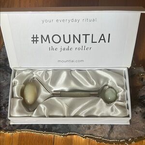 Jade Roller - Green and Cream